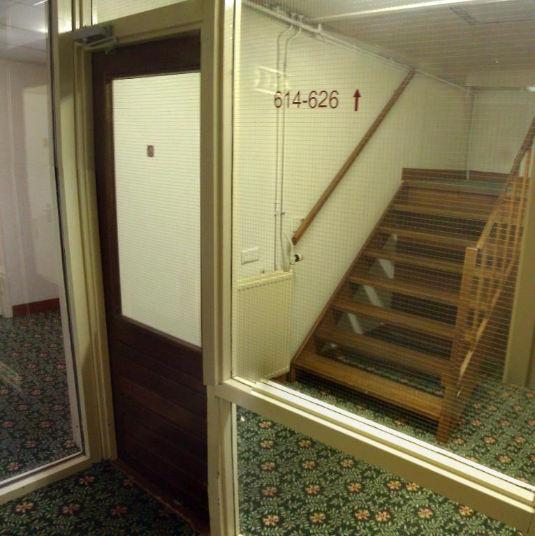 Budget Hostel Bargain Toko Amsterdam Buitenkant foto