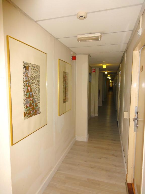 Budget Hostel Bargain Toko Amsterdam Buitenkant foto